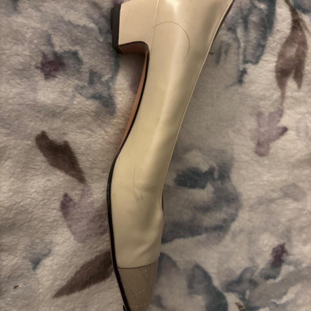 Ferragamo - Picture 5 of 7